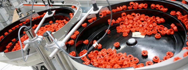 Bowl Feeders Handle Plastic Nuts