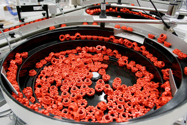 Plastic nut bowl feeder