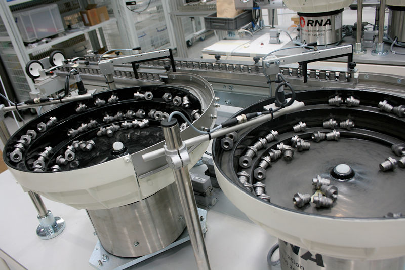 Terminal bowl feeder