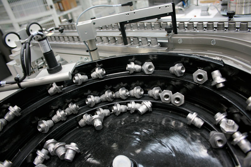 Terminal bowl feeder