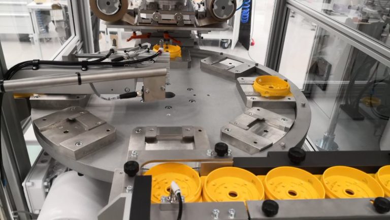 Rotary Indexing System in Assembly Workstations - RNA Automation