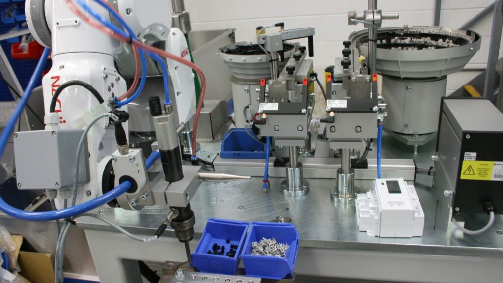 Robot System for Automatic Screw Shear & Bung Assembly