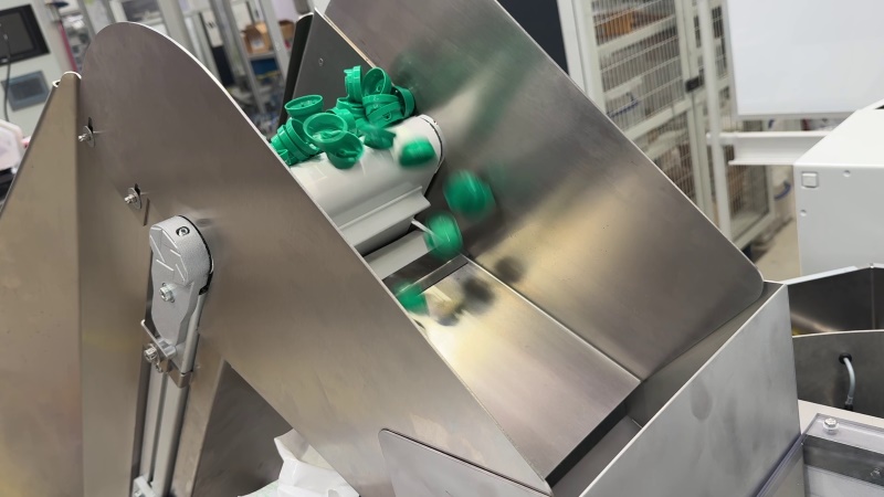 Centrifugal Feeder for Actuators Hopper